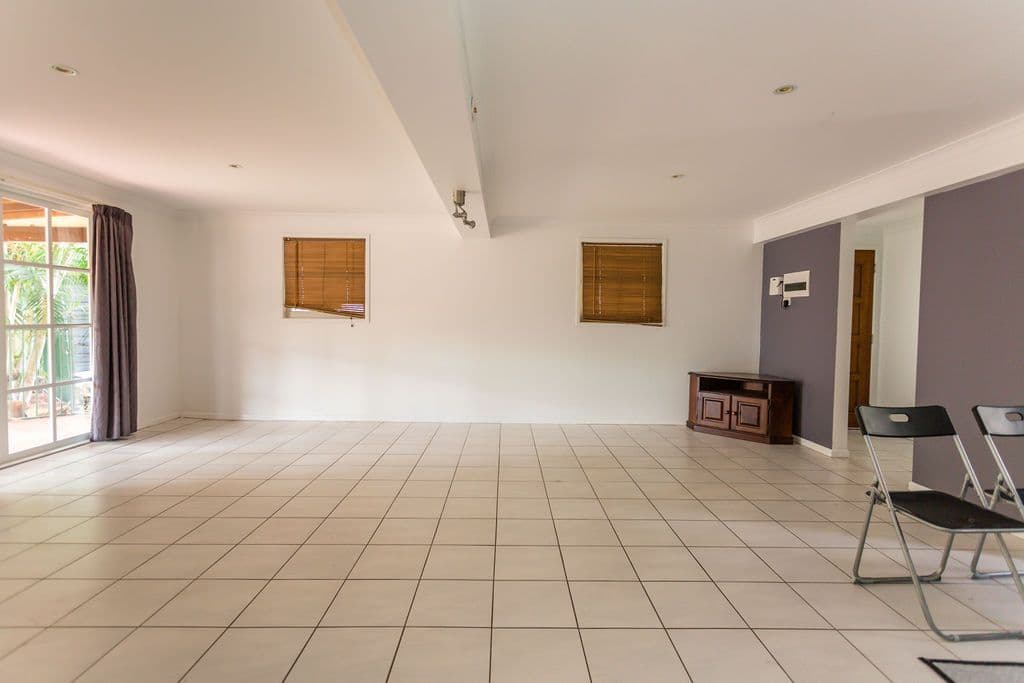 3 Thomas Place, Emerald QLD 4720, Emerald - Thumbnail 7