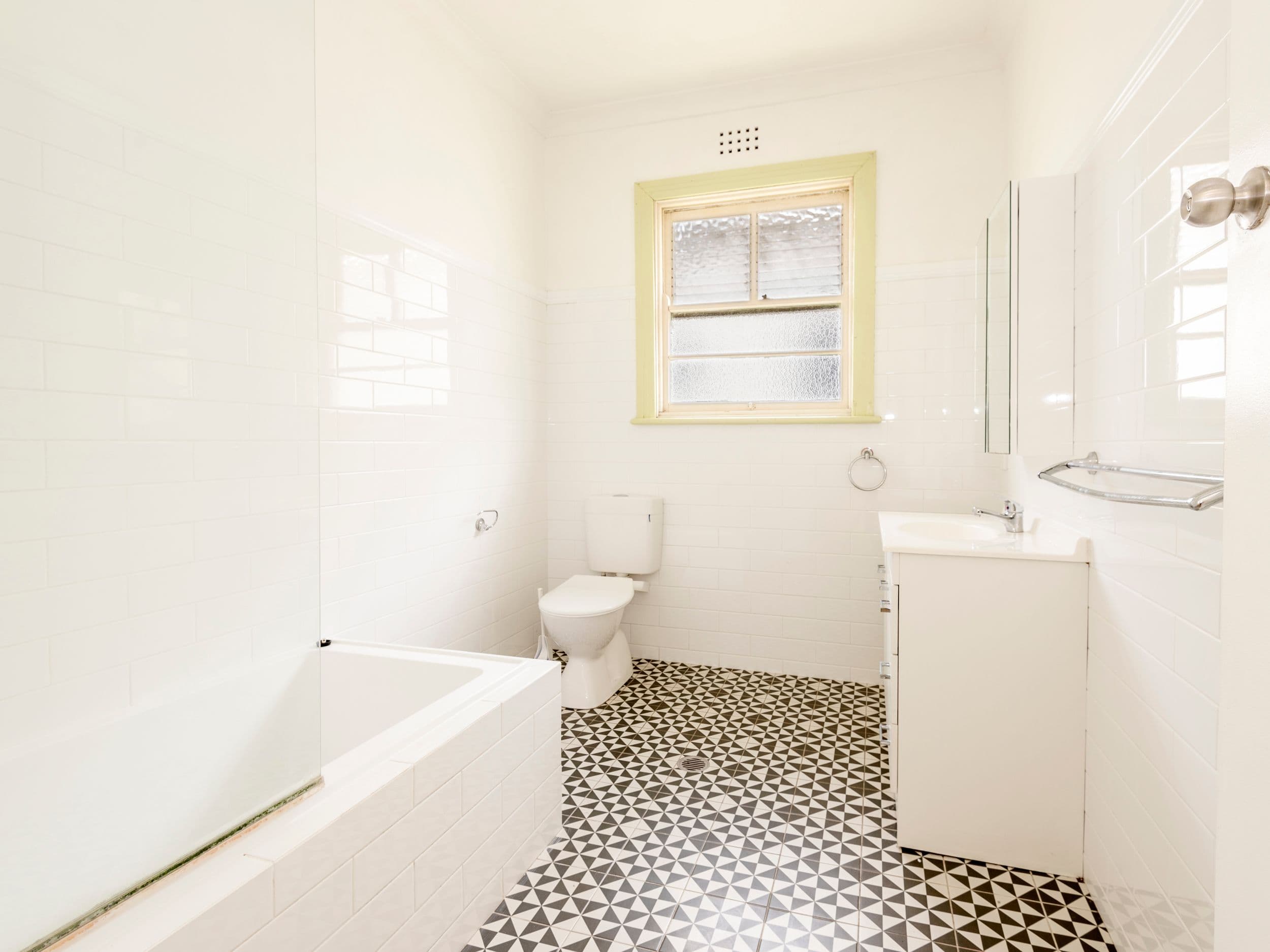 16 Foleys Road, South Lismore NSW 2480, South Lismore - Thumbnail 2