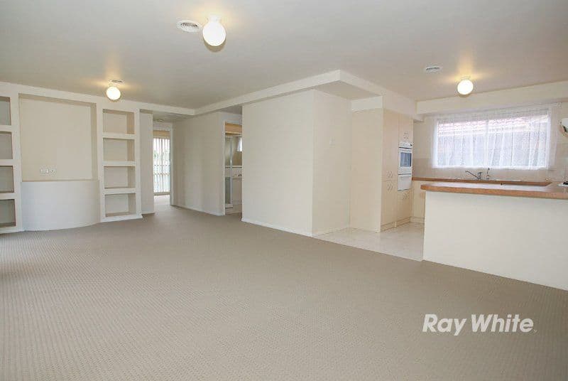 8 Montrose Way, CRANBOURNE VIC 3977, Cranbourne West - Image 1