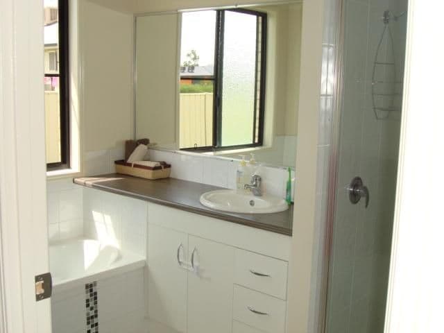 11 Bakerfinch Crescent, ROMA QLD 4455, Roma - Thumbnail 3