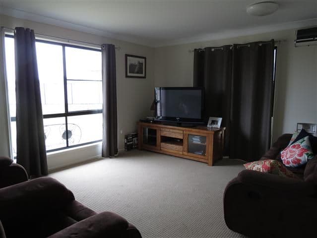 11 Bakerfinch Crescent, ROMA QLD 4455, Roma - Thumbnail 4