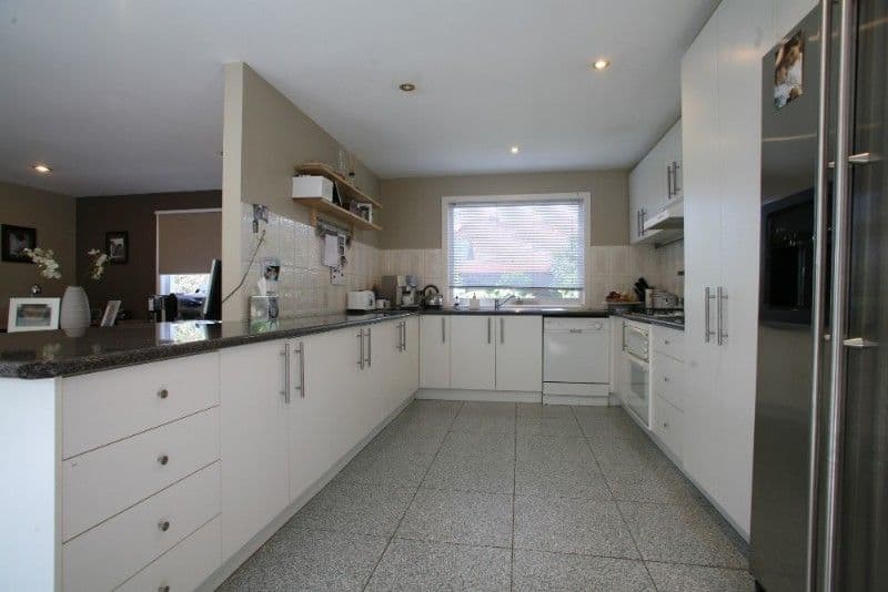 28 Dandelion Drive, ROWVILLE VIC 3178, Rowville - Thumbnail 4