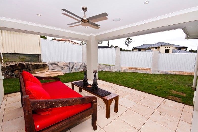 17 Golden Bear Drive, ARUNDEL QLD 4214, Arundel - Thumbnail 4