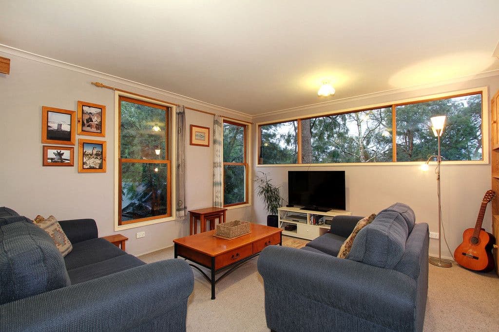 1 GRANDVIEW Avenue, CROYDON VIC 3136, Croydon - Thumbnail 4