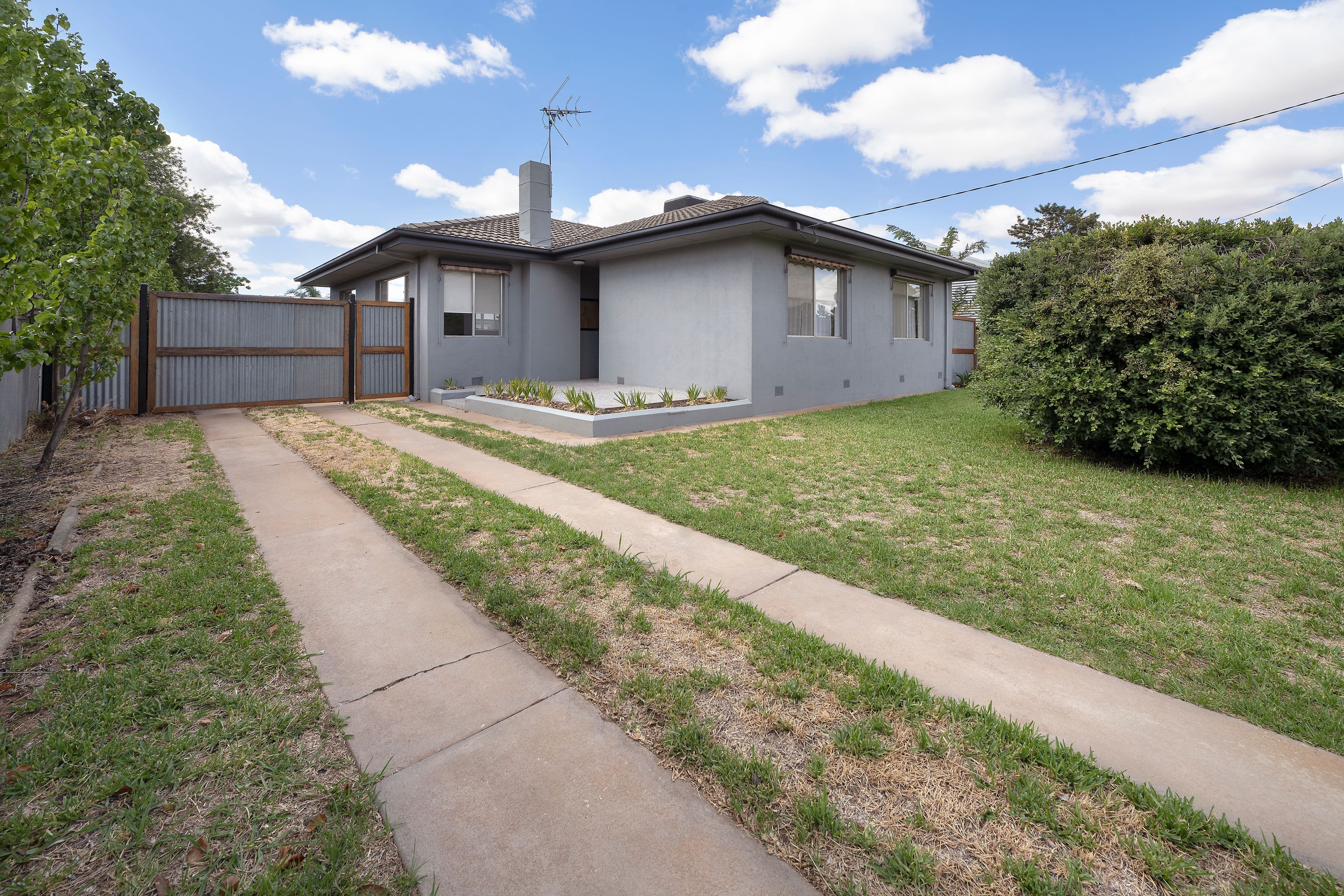 1 Whalley Crescent, Paluma, QLD, Paluma - Thumbnail 2