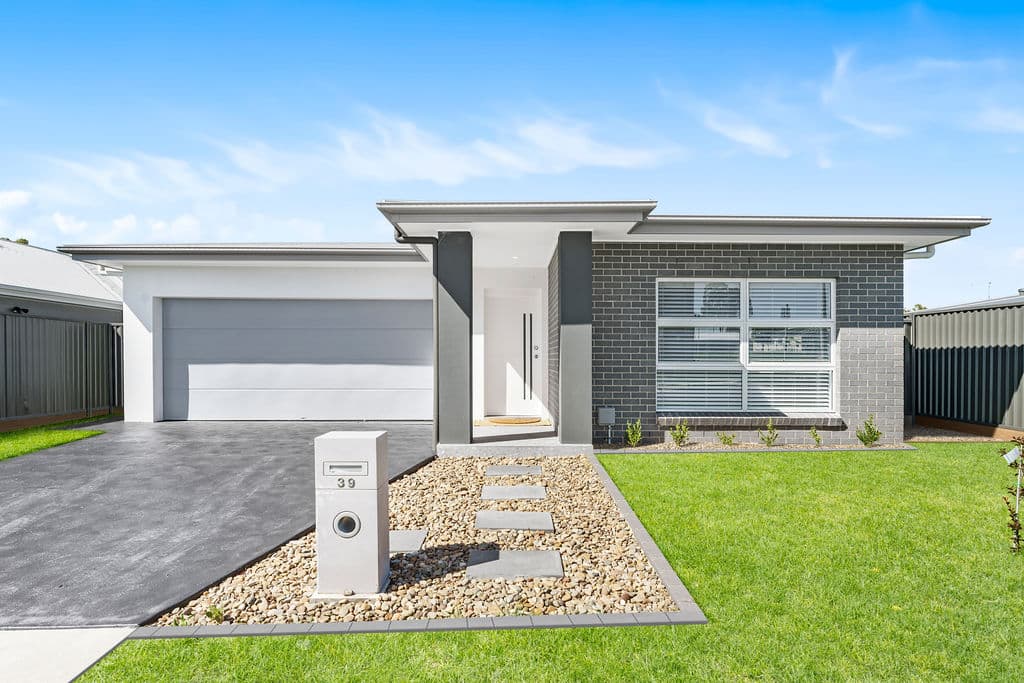 39 Dulcimere Street, Tahmoor, NSW, 2573, Tahmoor - Image 1