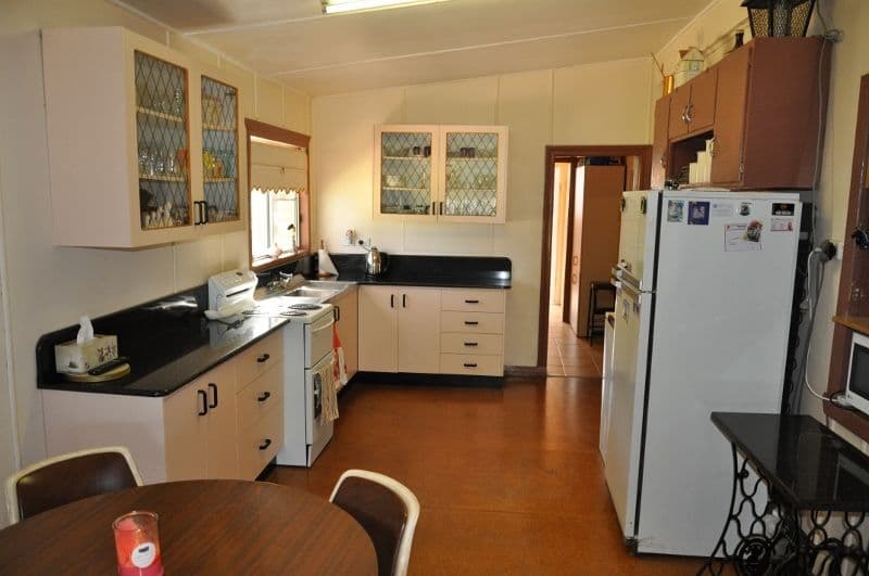 32 Murray Avenue, Armidale NSW 2350, Armidale - Thumbnail 3