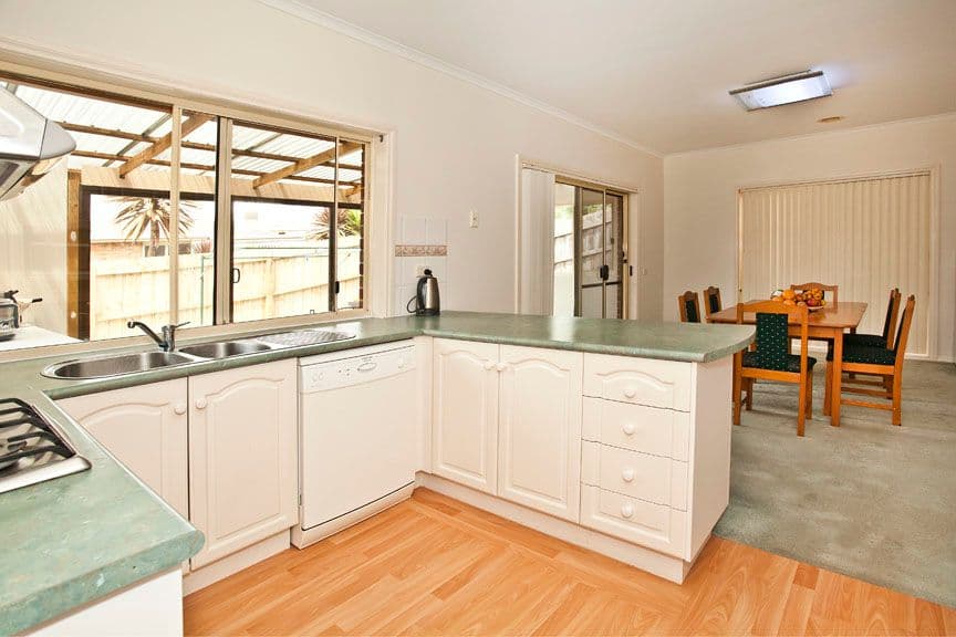 15 Morawa Drive, MULGRAVE VIC 3170, Mulgrave - Thumbnail 2