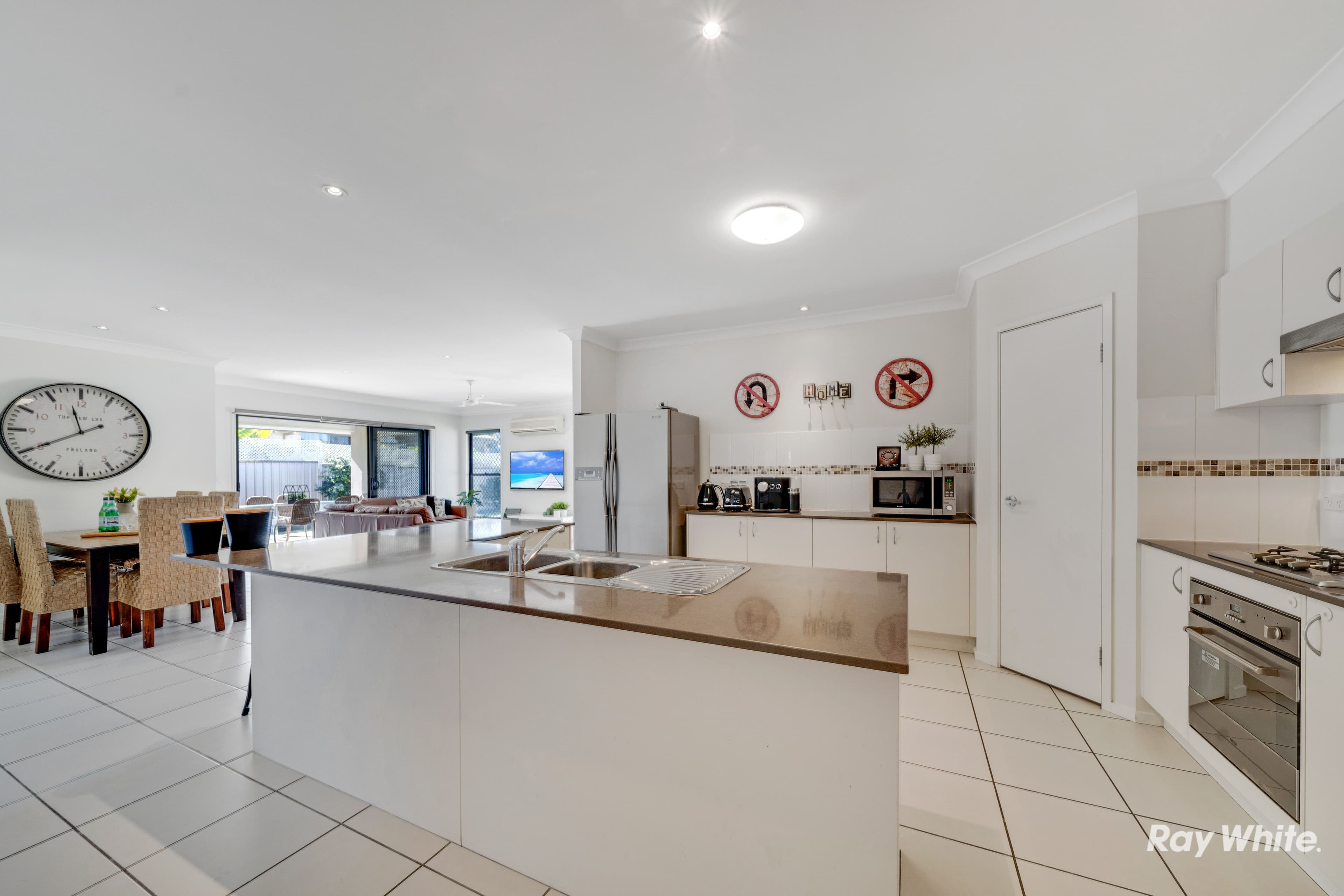 18 Prestige Drive, Marsden QLD 4132, Marsden - Thumbnail 3