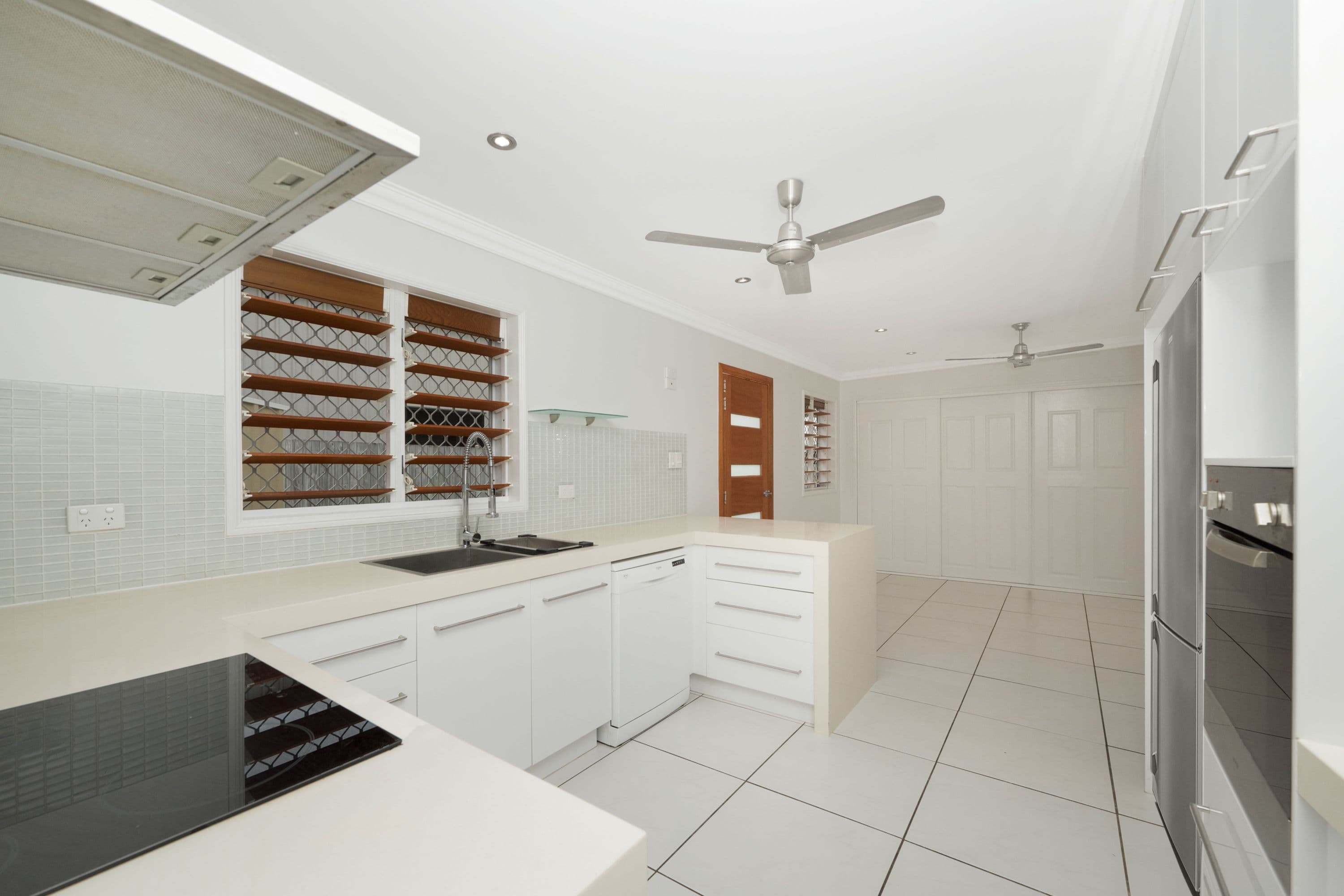 4 Suttor Street, Mysterton QLD 4812, Mysterton - Thumbnail 4