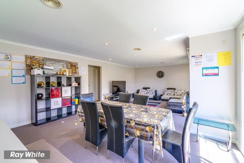 19 Barmera Way, Truganina VIC 3029, Truganina - Thumbnail 3