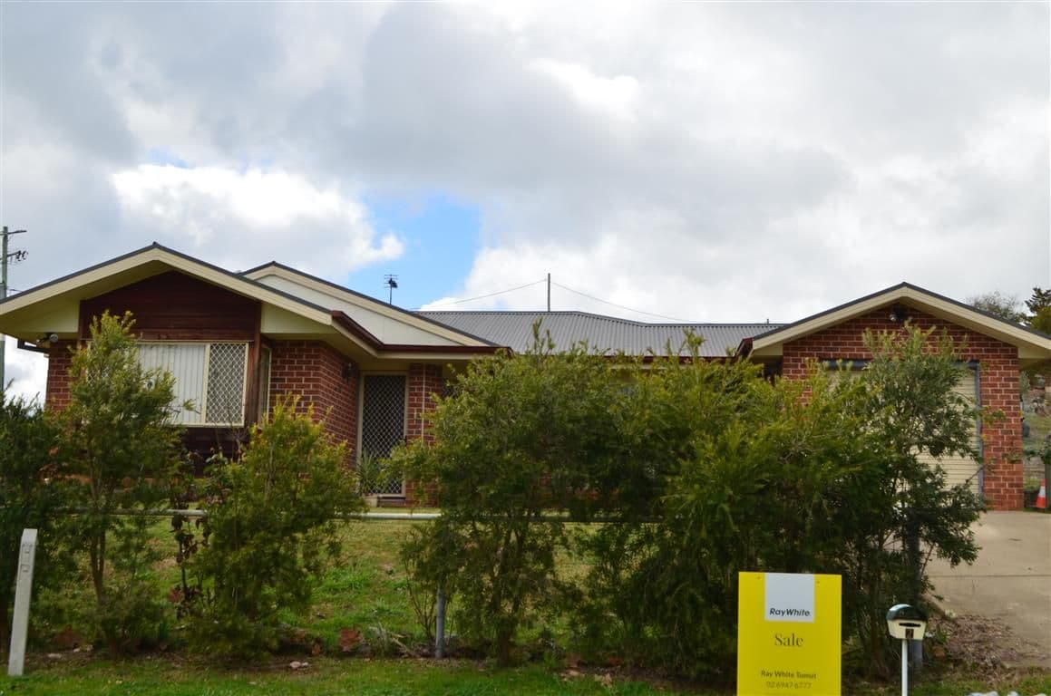 2 Cromwell Street, Adelong - Image 1
