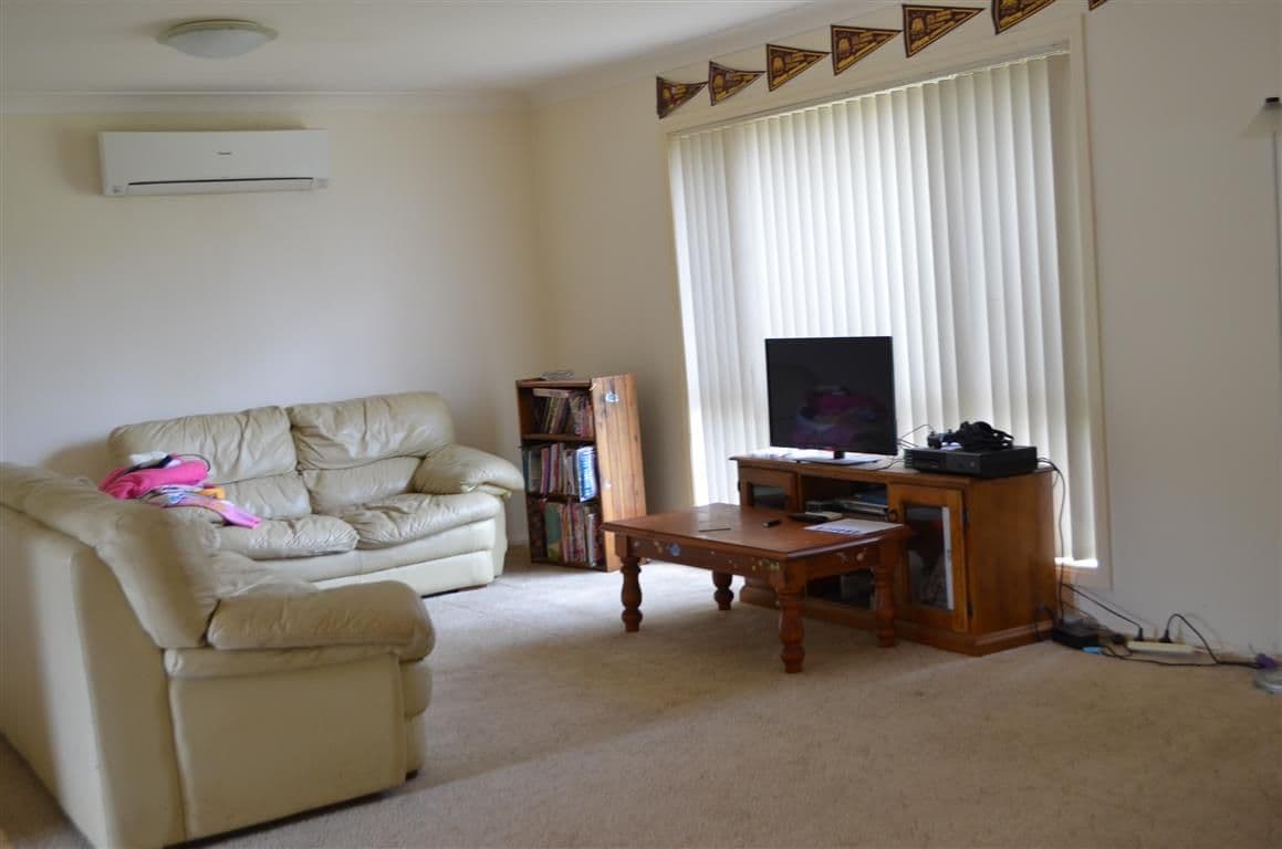 2 Cromwell Street, Adelong - Thumbnail 2