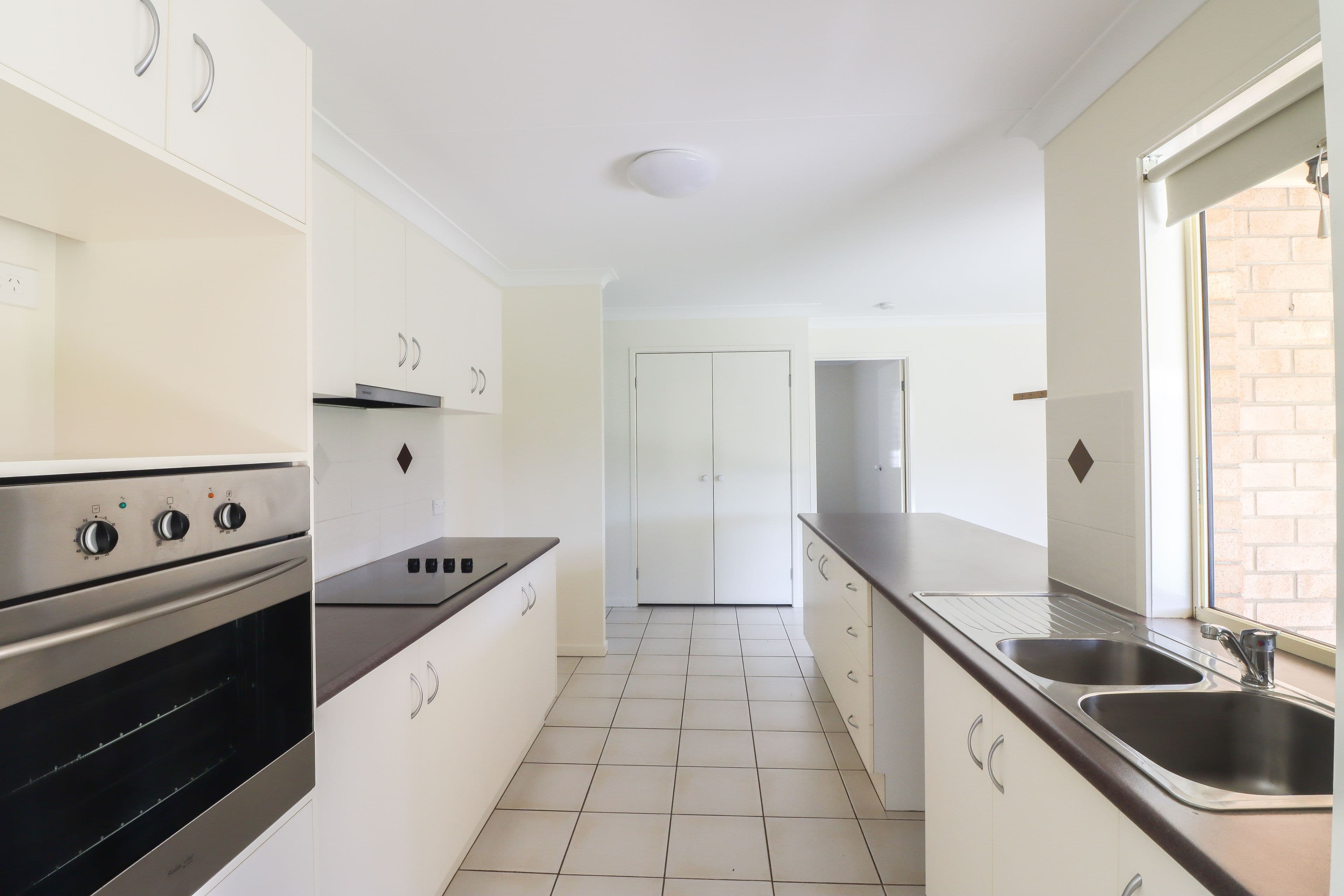 11 Ivanhoe Place, Brassall QLD 4305, Brassall - Thumbnail 7
