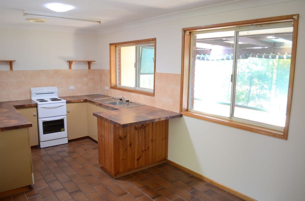 35 Shores Drive, YAMBA NSW 2464, Yamba - Thumbnail 2