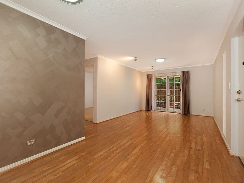 60 Hassall Street, CORINDA QLD 4075, Corinda - Thumbnail 2