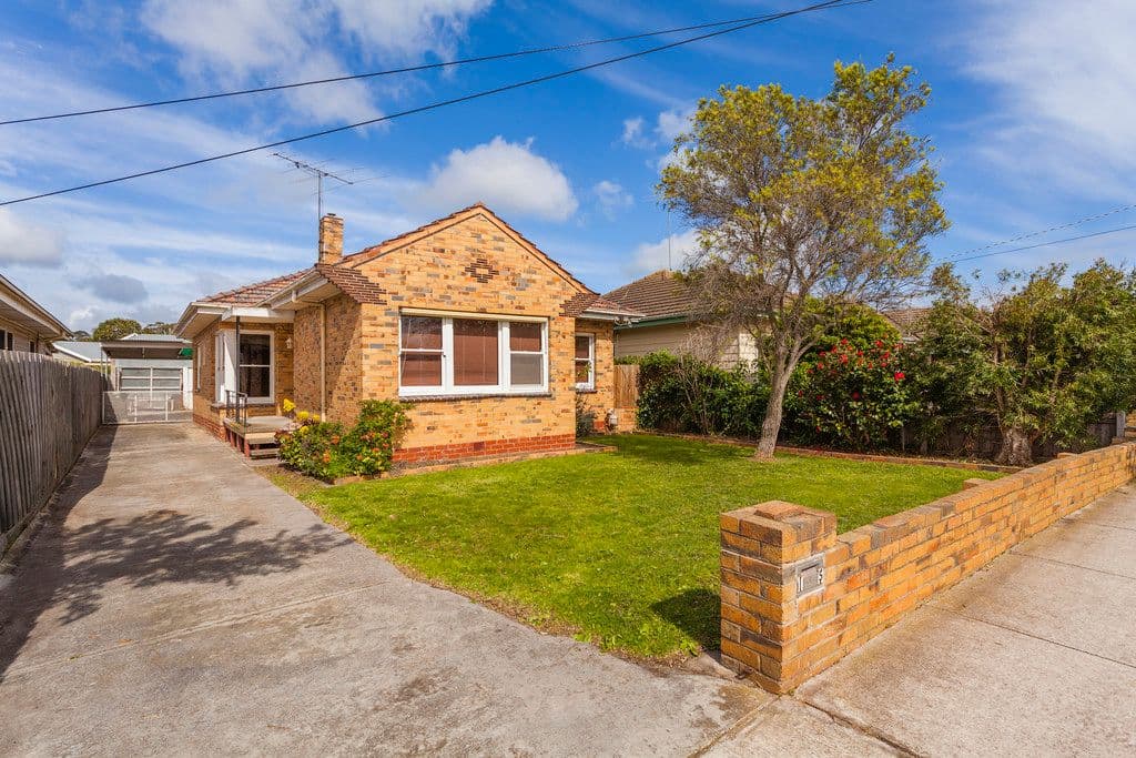 15 Calder Street, MANIFOLD HEIGHTS VIC 3218, Manifold Heights - Image 1