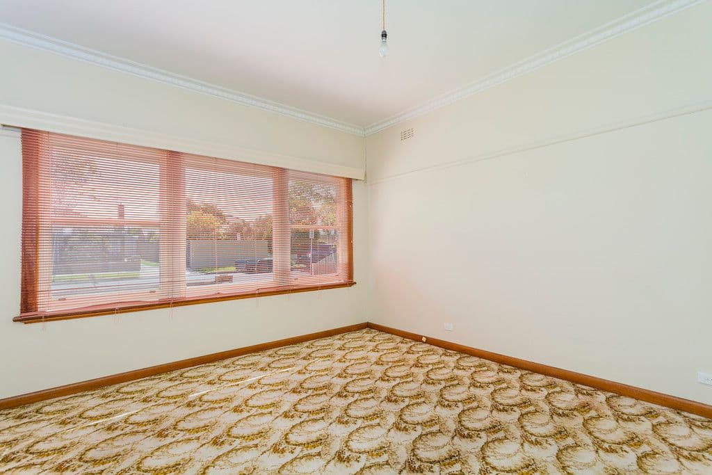 15 Calder Street, MANIFOLD HEIGHTS VIC 3218, Manifold Heights - Thumbnail 6