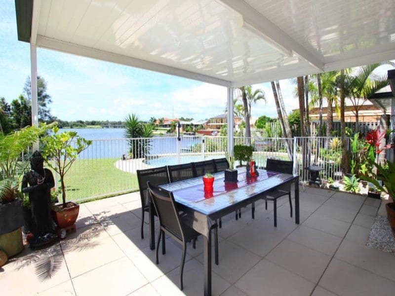184 Port Jackson Boulevard, CLEAR ISLAND WATERS QLD 4226, Clear Island Waters - Thumbnail 2