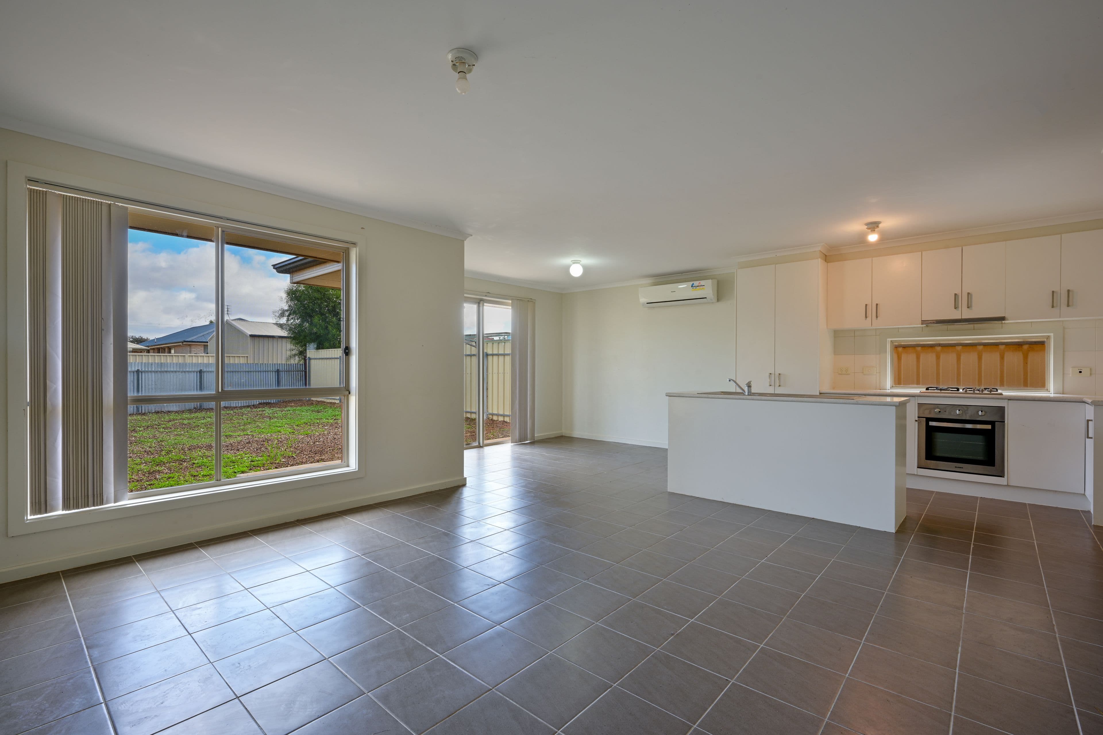 7 Henderson Street, Whyalla Norrie SA 5608, Whyalla Norrie - Thumbnail 3