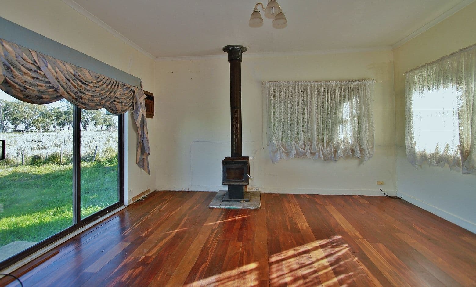 224 North Redesdale Road, Redesdale VIC 3444, Redesdale - Thumbnail 4