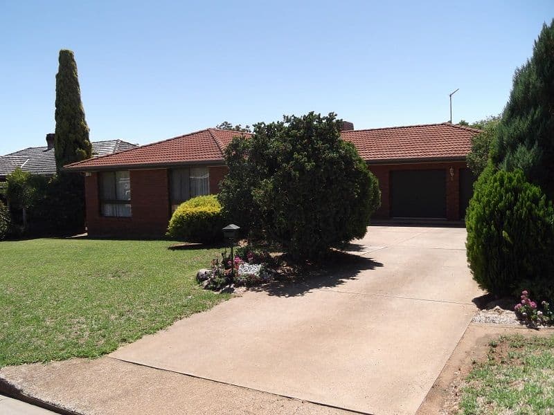 6 Narang Place, COWRA NSW 2794, Cowra - Image 1