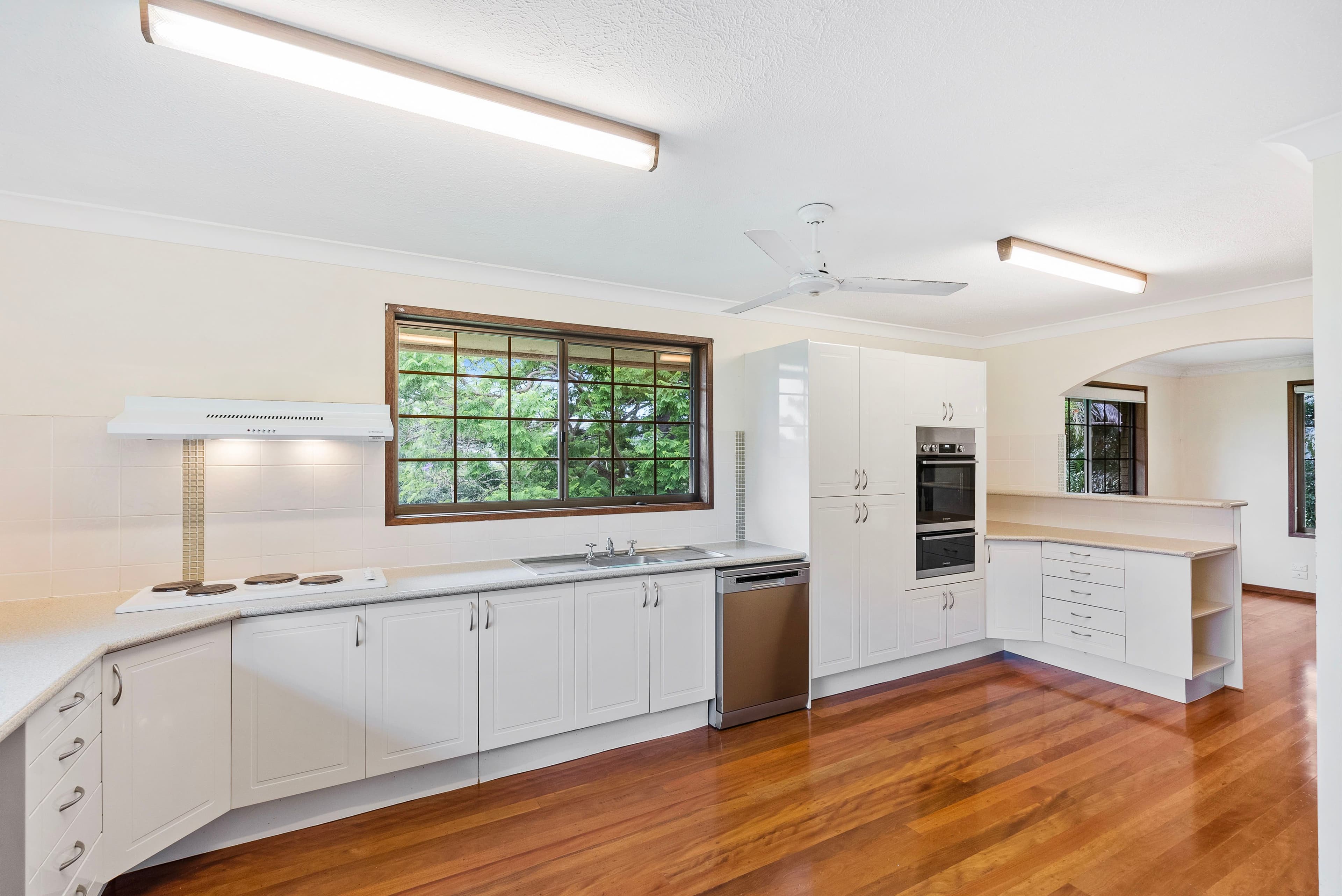 160-162 Tierney Drive, Currumbin Waters QLD 4223, Currumbin Waters - Thumbnail 6