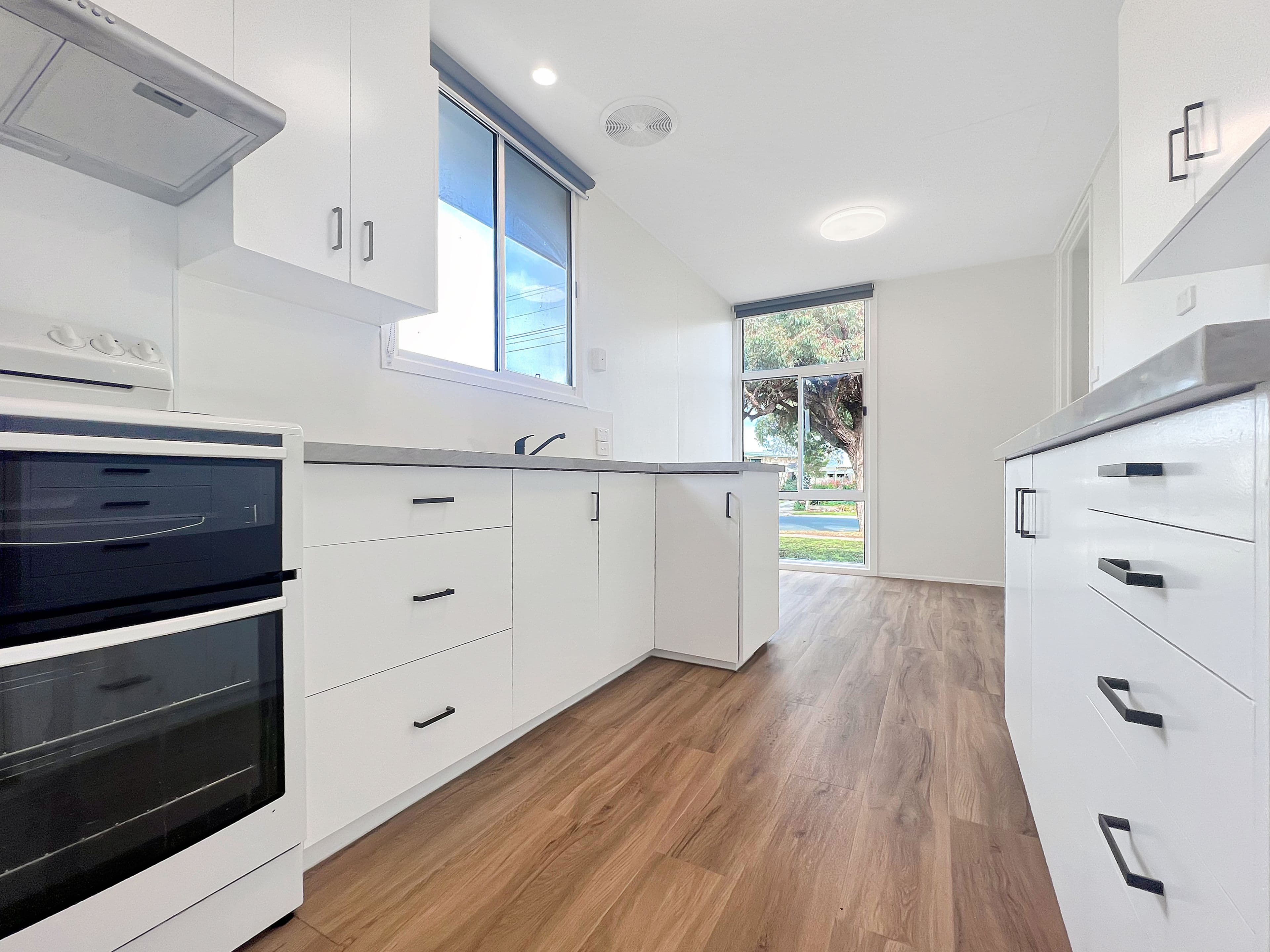 4 Bruton Grove, Swan Hill VIC 3585, Swan Hill - Thumbnail 4
