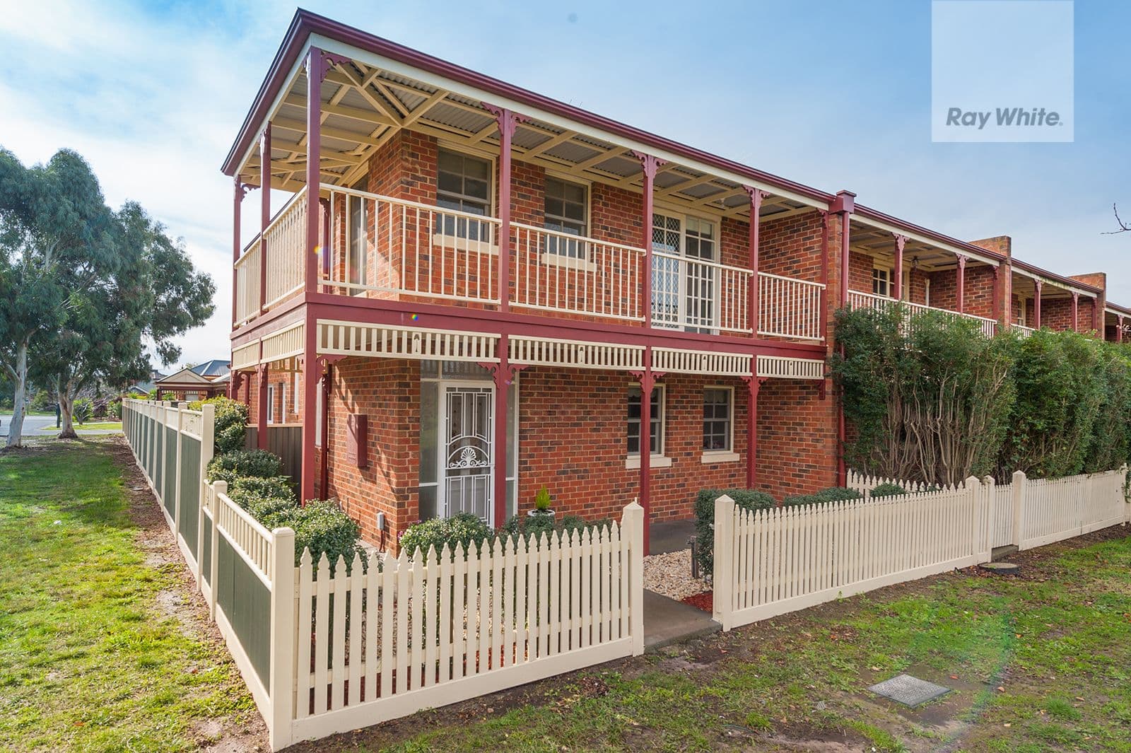 13 Meadowbank Lane, Craigieburn VIC 3064, Craigieburn - Image 1