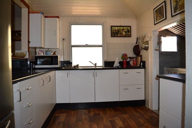 45 Garden Street, Blackall QLD 4472, Blackall - Thumbnail 2