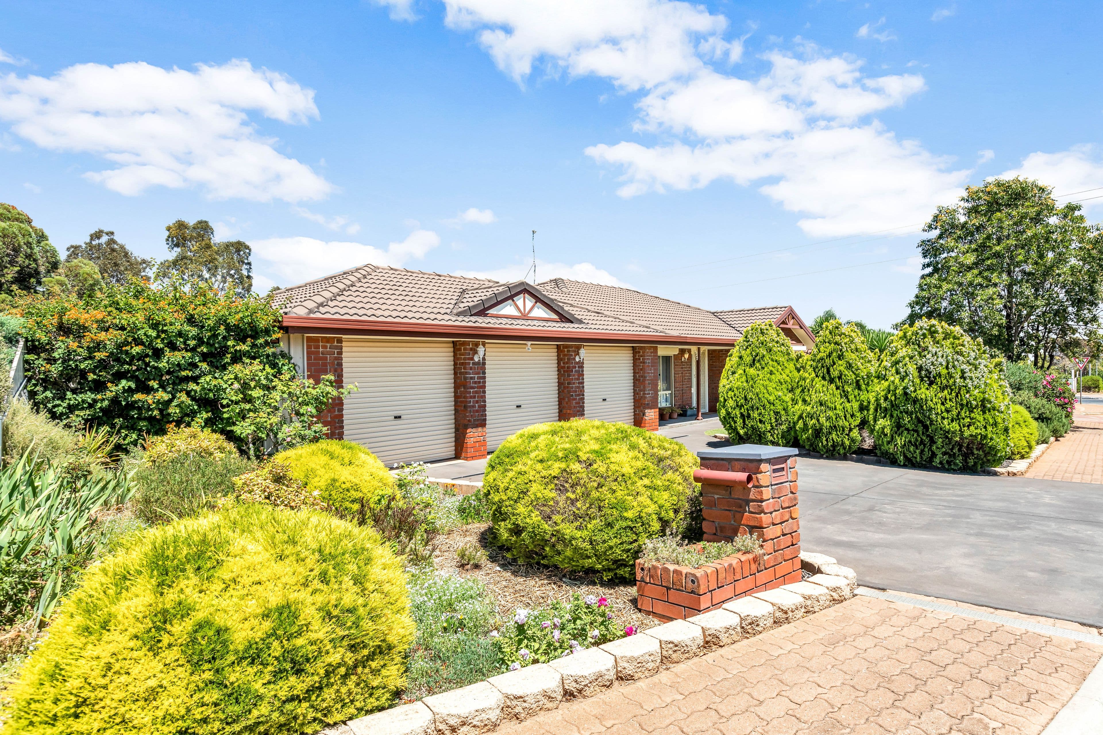 42 Zurich Road, Craigmore SA 5114, Craigmore - Thumbnail 2