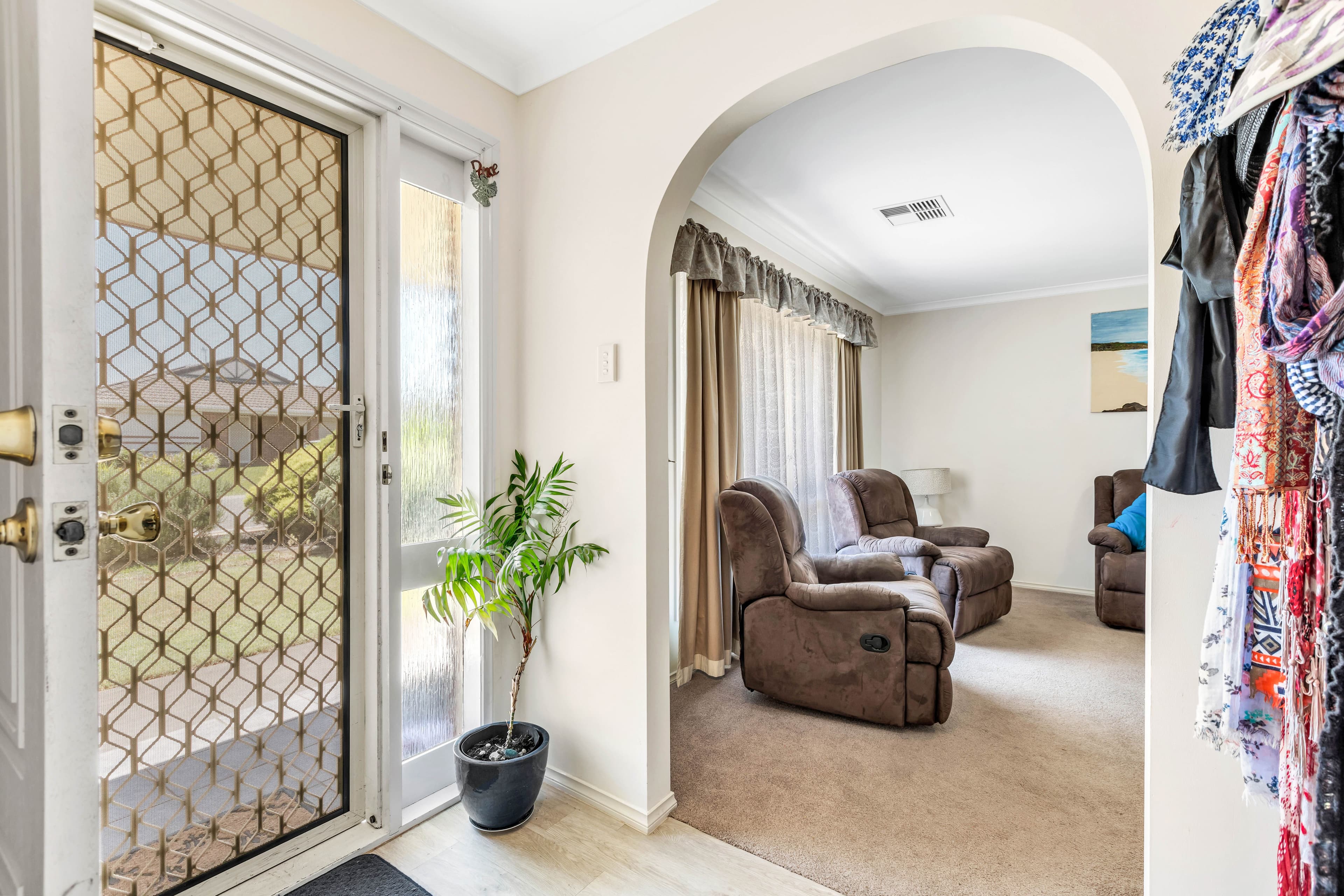42 Zurich Road, Craigmore SA 5114, Craigmore - Thumbnail 8