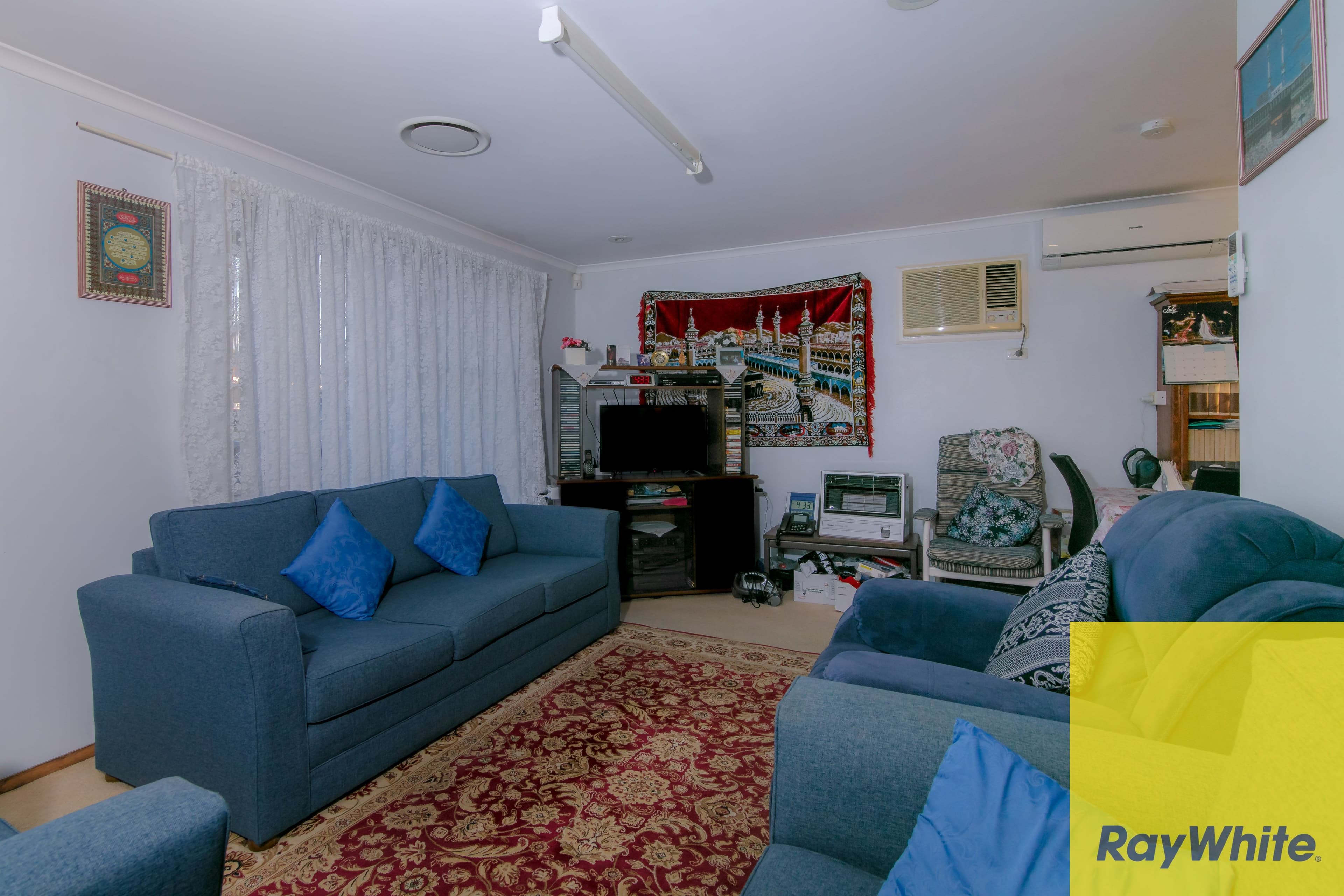 2 Pam Green Place, Doonside - Thumbnail 2