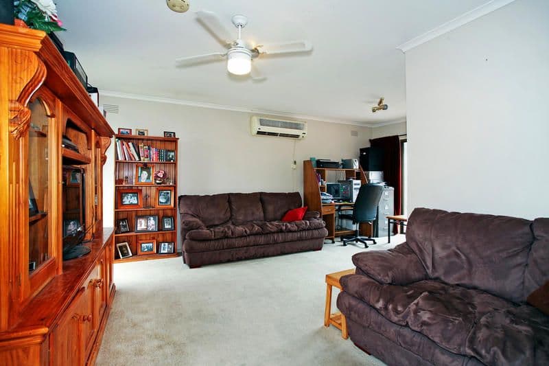 8 Coolidge Street, CORIO VIC 3214, Corio - Thumbnail 2