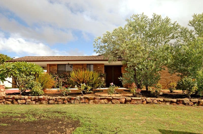 18 Markham Way, SWAN VIEW WA 6056, Swan View - Image 1