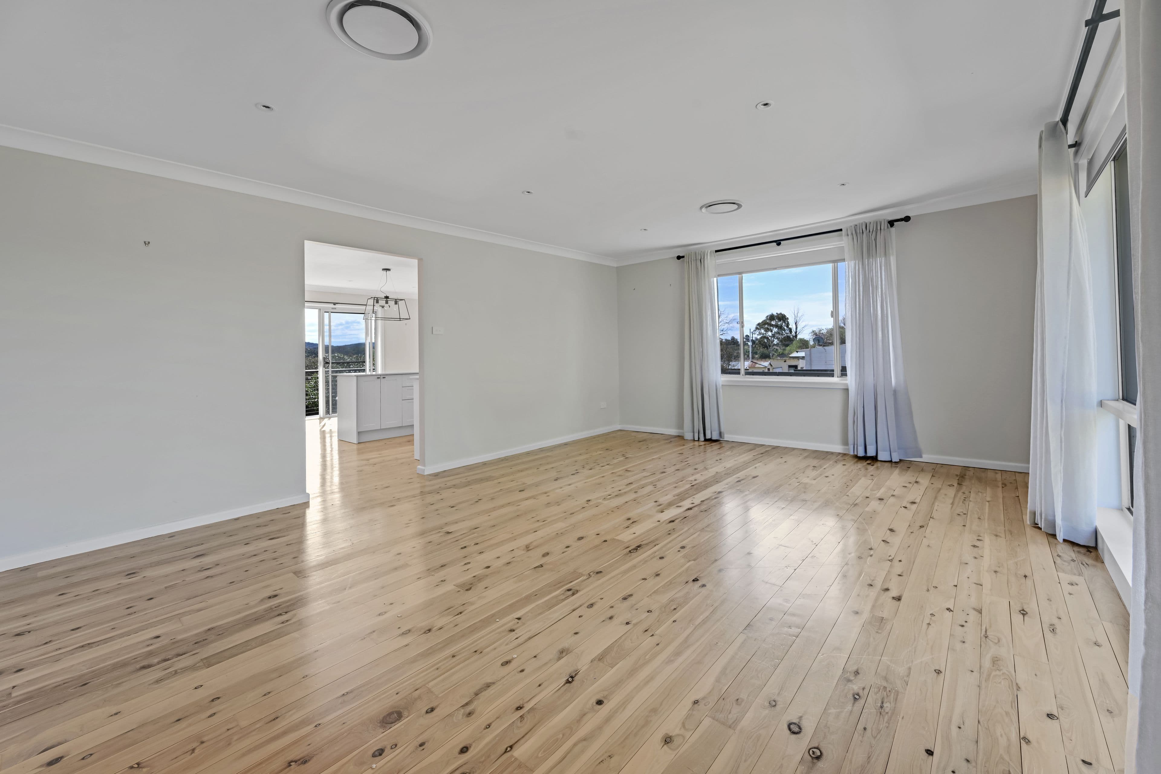 129 King Street, Molong NSW 2866, Molong - Thumbnail 2