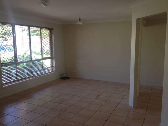 33 Samantha Street, Boronia Heights QLD 4124, Boronia Heights - Thumbnail 3