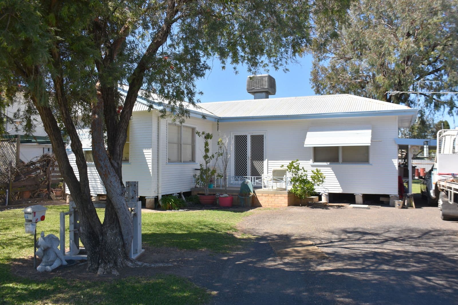 64 Dover Street, Moree NSW 2400, Moree - Thumbnail 2