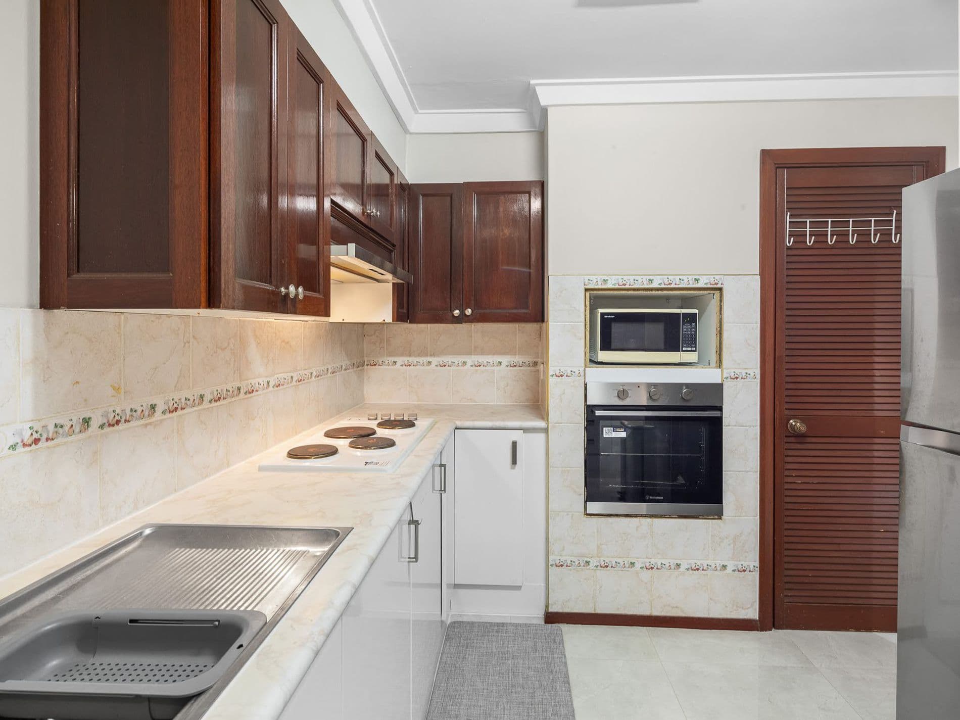 79 Grenadier Drive, Thornlie, WA, 6108, Thornlie - Thumbnail 2