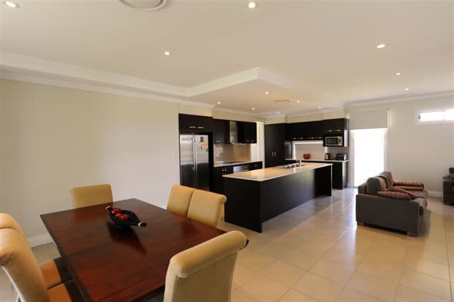 4 Gwenda Drive, WESTBROOK QLD 4350, Westbrook - Thumbnail 8