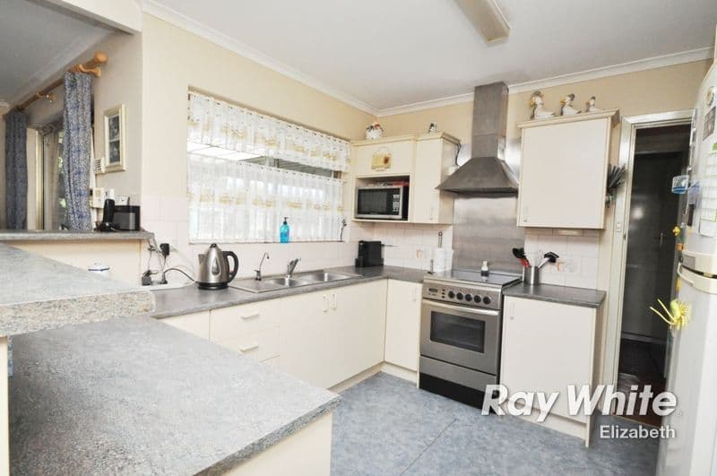 2 Miriam Road, PARAFIELD GARDENS SA 5107, Parafield Gardens - Thumbnail 3