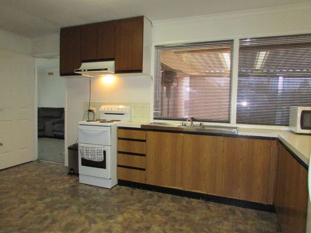 13 Curringa Place, Springdale Heights - Thumbnail 5