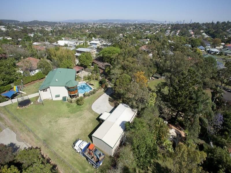 27  David Road, HOLLAND PARK QLD 4121, Holland Park - Thumbnail 2