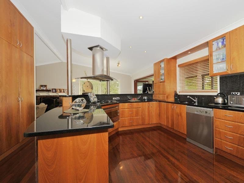 27  David Road, HOLLAND PARK QLD 4121, Holland Park - Thumbnail 5