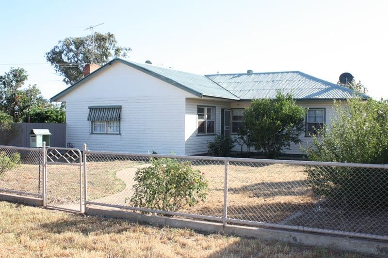 32 Steel Street, Corowa NSW 2646, Corowa - Image 1