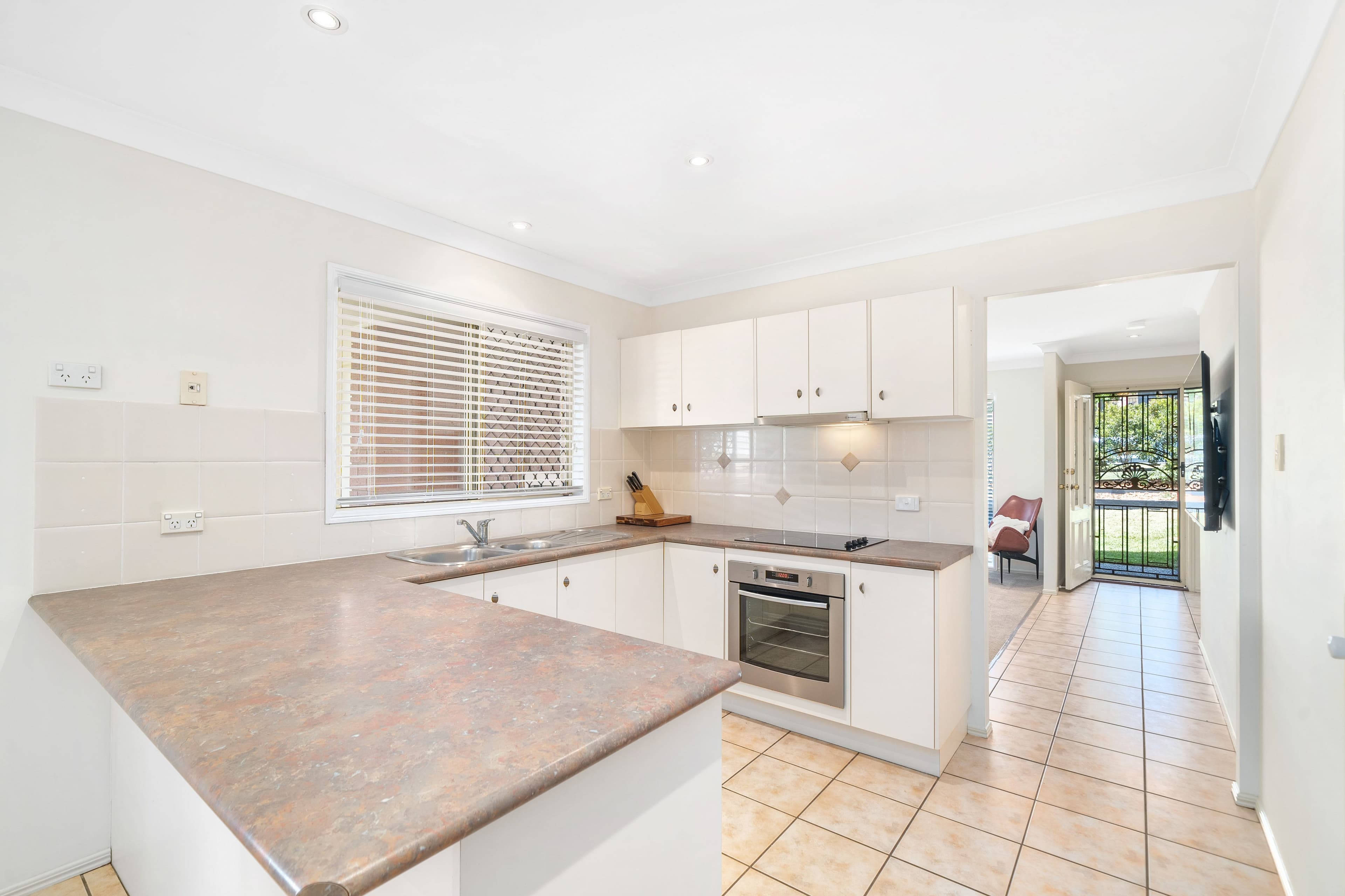 32 Raffindale Avenue, Dakabin QLD 4503, Dakabin - Thumbnail 3