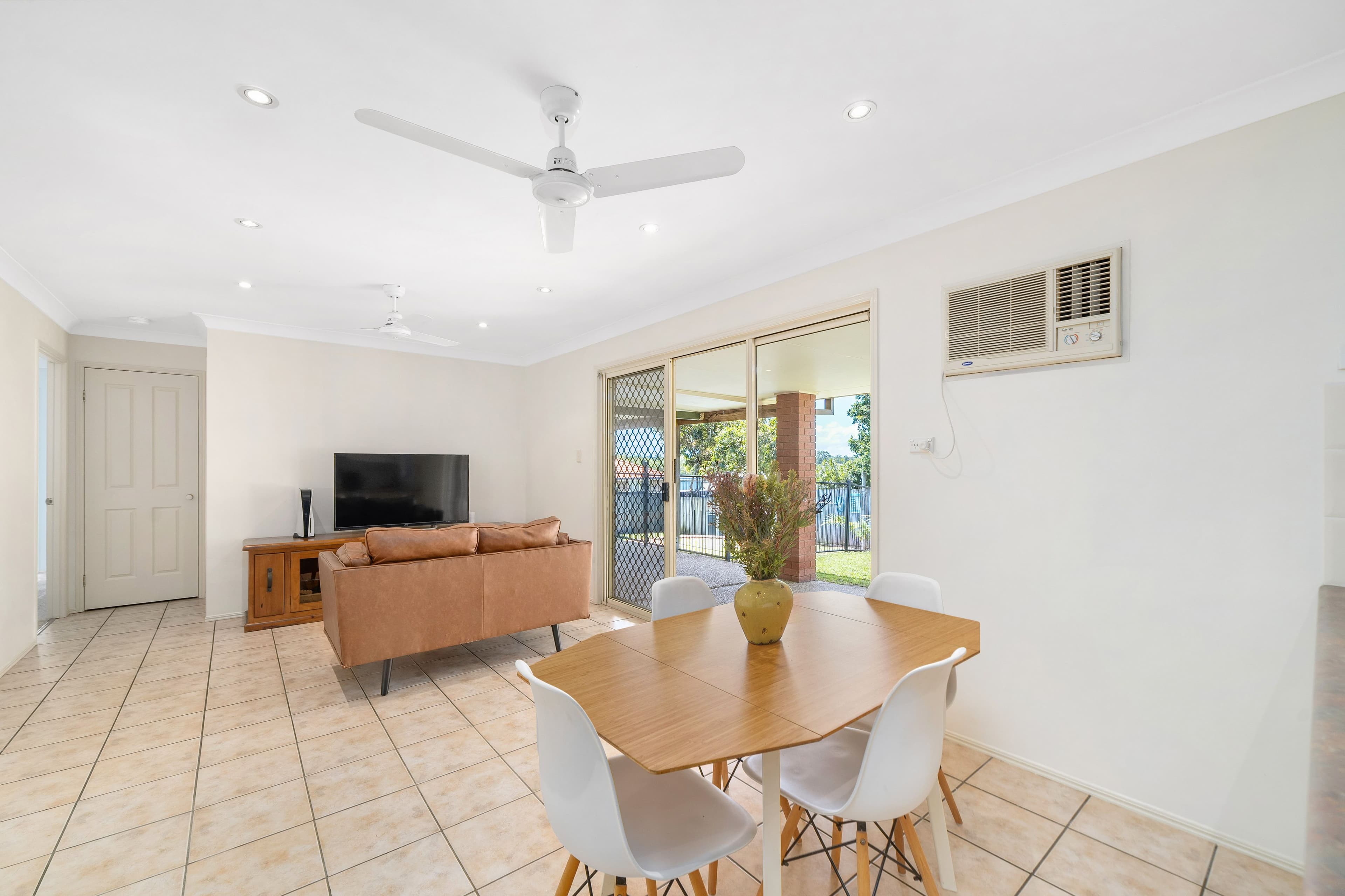32 Raffindale Avenue, Dakabin QLD 4503, Dakabin - Thumbnail 6