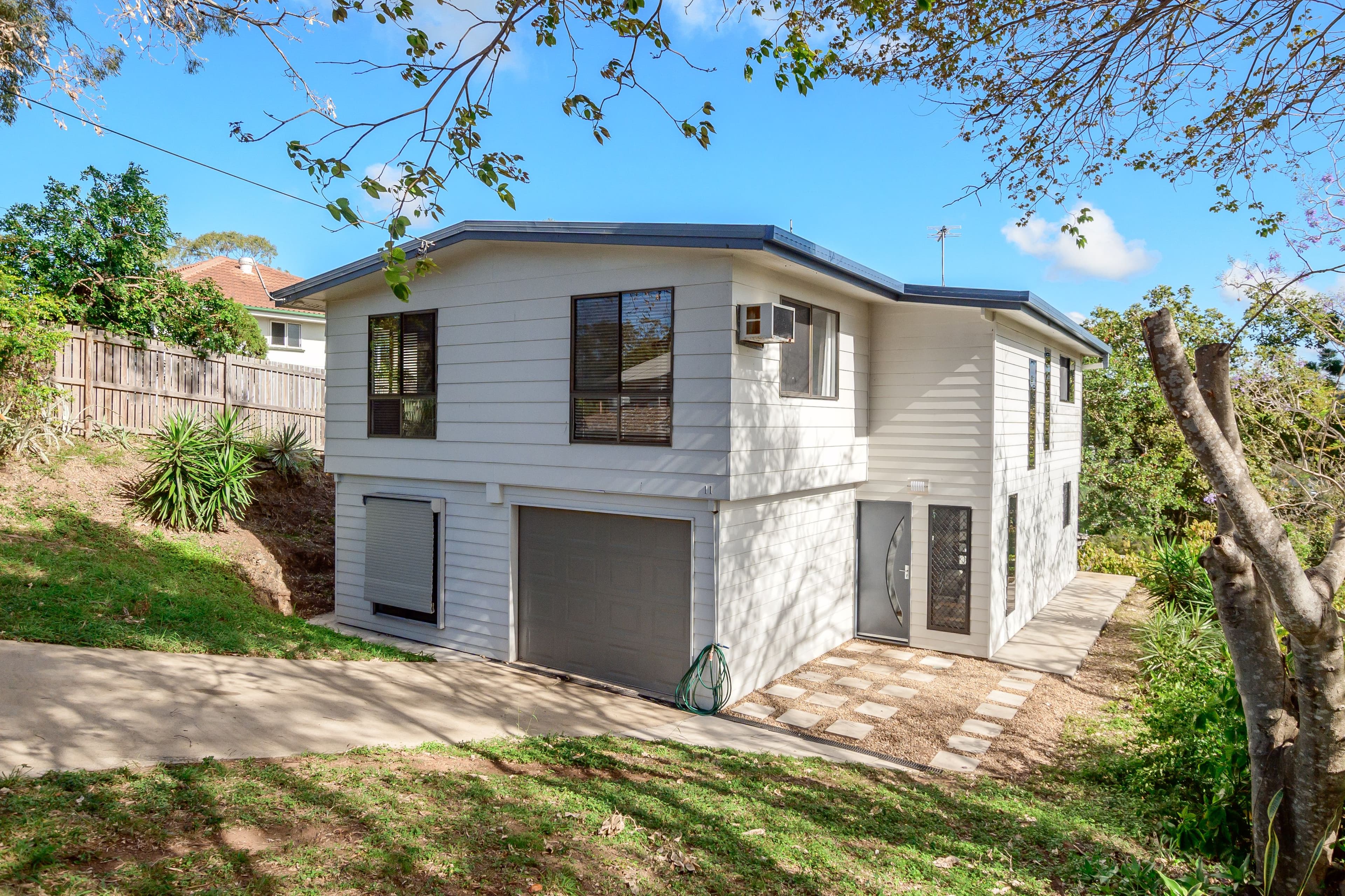 11 Hunter Street, West Gladstone QLD 4680, West Gladstone - Image 1