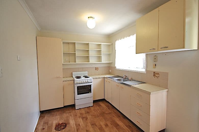 110 Holdsworth Road, NORTH IPSWICH QLD 4305, North Ipswich - Thumbnail 6