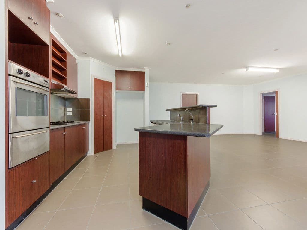 9 Cooks Way, Taylors Hill VIC 3037, Taylors Hill - Thumbnail 3